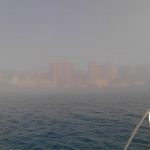 Nebbia sulle coste Joniche: la “Lupa” sul litorale di Catania vista dal mare [FOTO]