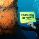 Referendum Trivelle: Greenpeace si immerge nelle acque italiane per il Si