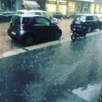 Maltempo, nubifragio si abbatte su Milano: 90mm di pioggia a Lambrate, città allagata [FOTO e VIDEO]