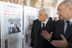 Sergio Mattarella durante la visita alla città di Venzone