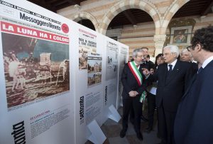 Sergio Mattarella durante la visita alla città di Venzone