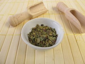 uva-ursi-leaves-dired-opt