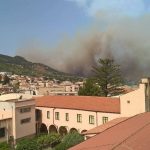 Caldo, situazione drammatica in Sicilia: +42°C a Palermo, incendi fuori controllo [FOTO LIVE]