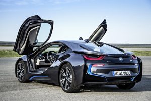 auto elettriche bmw i8