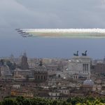 Festa della Repubblica: le Frecce Tricolori sorvolano Roma [FOTO]