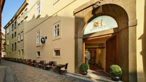 9. Savic Hotel