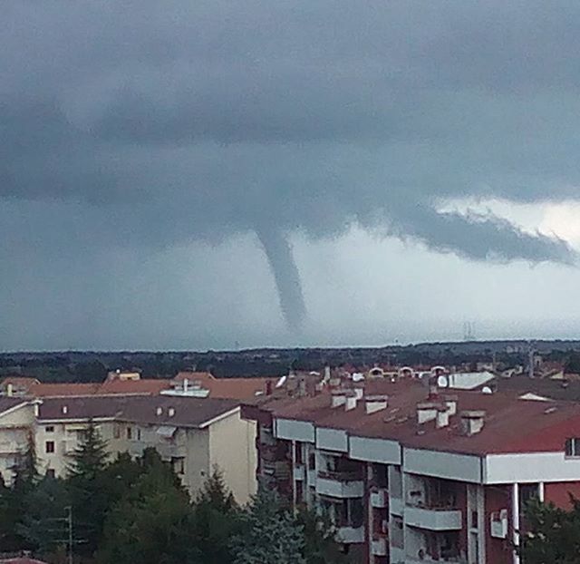 Abruzzo - Violento tornado nei sobborghi di Lanciano