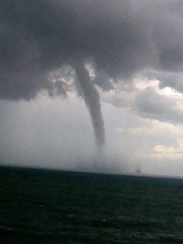 Grosso tornado sulla costa abruzzese