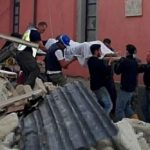 Terremoto, “situazione drammatica”: “I morti sono tanti, si scava tra le macerie” [LIVE]