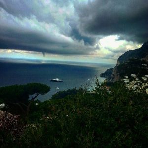 tromba marina ischia maltempo tornado capri napoli