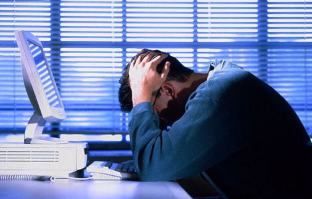 lavorare-troppo-fa-male-alla-salute-aumenta-rischio-depressione