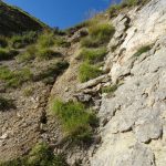 Terremoto, ecco le “rotture” della faglia in superficie sul versante di Castelluccio di Norcia [GALLERY]