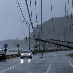 Il super tifone Meranti si abbatte su Taiwan: litorali devastati, container spazzati via come giocattoli [FOTO e VIDEO LIVE]