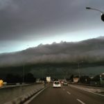 Maltempo, forti temporali in Puglia: nubifragi su Bari, poi tramonto eccezionale e bellissimo arcobaleno doppio [FOTO]