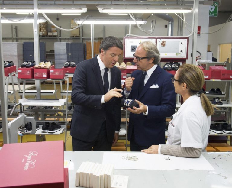 Renzi visita Tod's a Casette D'Ete: una fabbrica ad Arquata, \