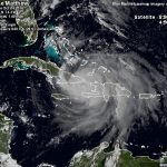 Uragano Matthew, adesso si muove verso Cuba, Bahamas e USA. Oltre un milione di evacuati in South Carolina [MAPPE LIVE]