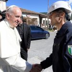 Terremoto Centro Italia: papa Francesco nella zona rossa di Accumoli [GALLERY]