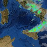 Maltempo, violenta squall-line si abbatte all’estremo Sud: forti temporali in atto, allerta meteo per Messina e Reggio Calabria [LIVE]
