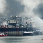 Germania, esplodono impianti chimici a Ludwigshafen: 2 morti, 6 dispersi. Allarme nube tossica [FOTO]