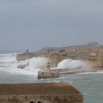 Maltempo, ciclone al Sud: violenta tempesta di vento investe l’isola di Malta, litorali devastati [FOTO e VIDEO LIVE]