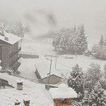 Freddo e neve come in pieno inverno al Nord/Ovest: tutte le FOTO delle spettacolari nevicate di oggi sulle Alpi [GALLERY]