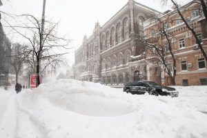 1364132413-kiev-announced-a-state-of-emergency-because-of-snow_1902157