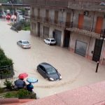 Maltempo, situazione critica in Calabria: scuole chiuse in molti comuni, tanti centri isolati [LIVE]