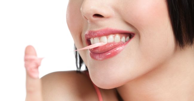 Chewing gum: ecco cosa succede quando si ingoia una gomma da masticare