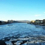 Gelo glaciale in Europa, si congela il Danubio: navigazione proibita tra Ungheria e Bulgaria [GALLERY]