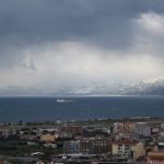 Lo Stretto di Messina e la neve, episodio storico per le joniche. Scenario incantevole da Reggio Calabria [GALLERY]