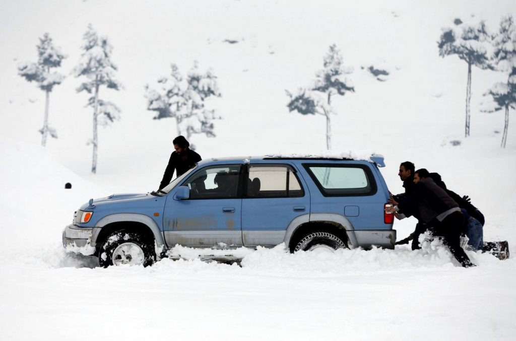 Afghanistan, la città di Kabul sotto la neve