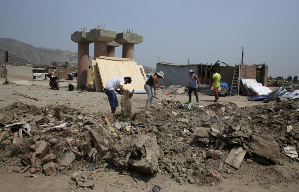 Perù, i danni delle piogge torrenziali nella provincia di Lima