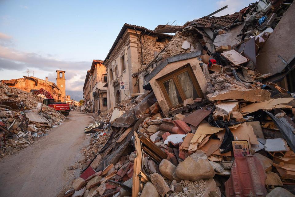 terremoto centro italia foto