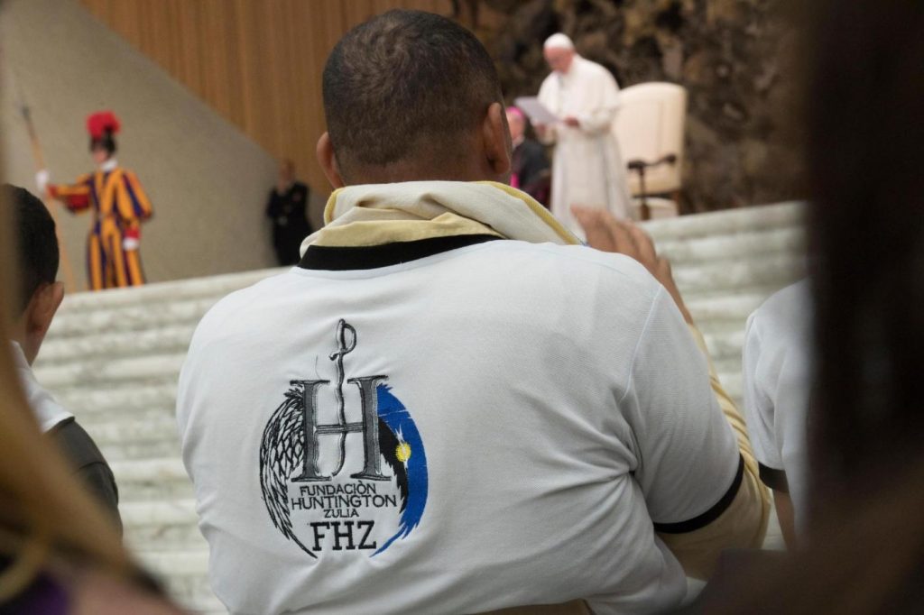 Papa Francesco riceve in Udienza le persone affette dalla còrea di Huntington