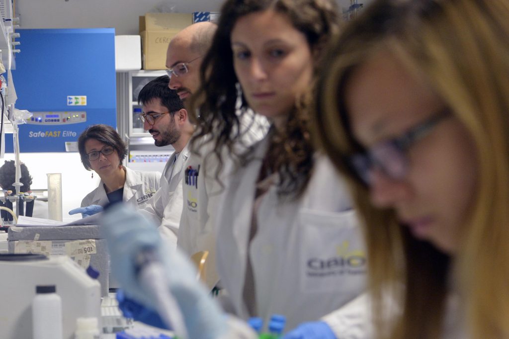 ANNA CERESETO BISTURI GENOMICO BIOMEDICINA