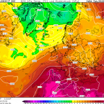 Previsioni Meteo, tutti i dettagli sul brusco calo termico di domenica: temperature in picchiata nelle Adriatiche e al Sud [MAPPE]