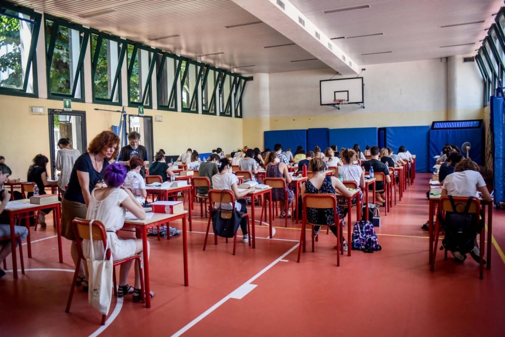 Milano, la prima prova dell’esame di maturità al Liceo Manzoni