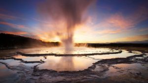 yellowstone geyser terremoti