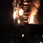 Grattacielo in fiamme a Londra, brucia la Grenfell Tower: denunciata carenza di sicurezza
