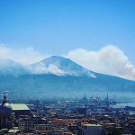 Nuovi incendi sul Vesuvio: probabile origine dolosa [GALLERY]