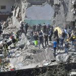 Crolla palazzina a Torre Annunziata: coinvolte 2 famiglie tra cui 2 bambini, si scava tra le macerie [FOTO e VIDEO]