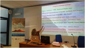 Il Direttore Osservatorio Vesuviano dell’INGV, Francesca Bianco, alla presentazione alla stampa del decimo Congresso Cities on Volcanoes (COV 10)