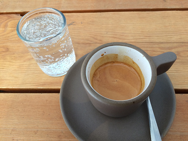 Acqua E Caffe In Polvere Soluzione O Miscuglio