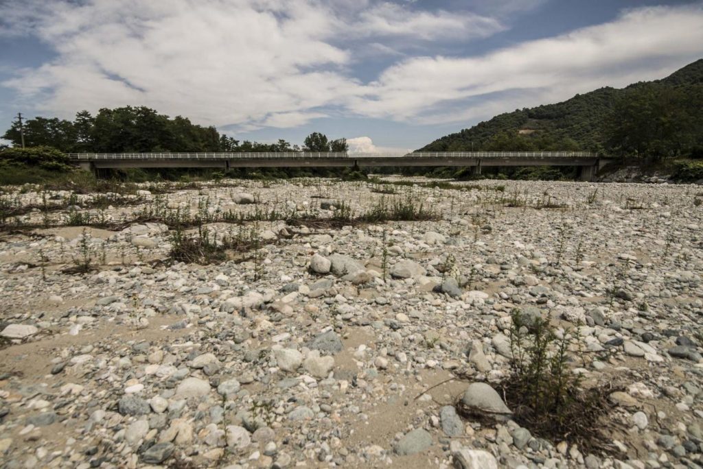 Siccità in Piemonte fiume Pò e affluenti in secca