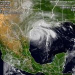 Uragano Harvey in Texas: “disastro incombente, lasciate le case e state attenti agli alligatori”. Le FOTO in diretta