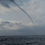 Fresco e instabilità al Sud: tromba marina al largo di Siracusa [FOTO]
