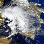 Maltempo, violenti temporali nel basso Tirreno: allerta meteo per il Sud, piogge torrenziali nei prossimi 3 giorni