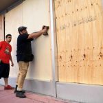 Irma si abbatte su Cuba e punta verso la Florida: esodo biblico per l’uragano più potente mai registrato nell’Atlantico