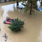 Alluvione Livorno, 260mm di pioggia causati da un temporale “V-Shaped” peggio dell’Uragano Irma: è la prima “bomba” di un autunno estremo, “i morti sono tantissimi”
