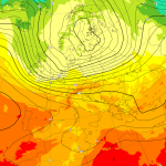 Previsioni Meteo, clamorosa ipotesi ECMWF per il weekend: freddo e maltempo sull’Italia, rischio neve sugli Appennini del Sud!